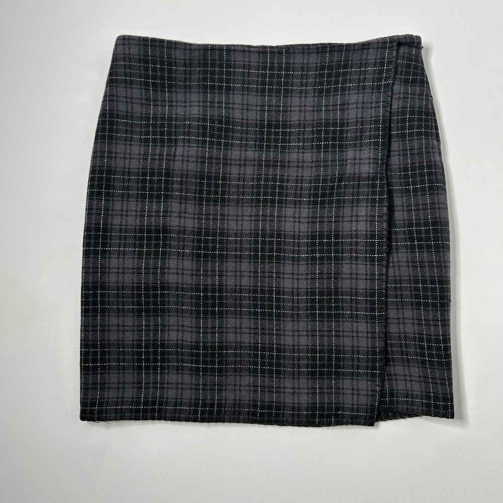 Eddie Bauer Plaid Wool Blend Wrap Skirt Women's Size 10 Charcoal Grey